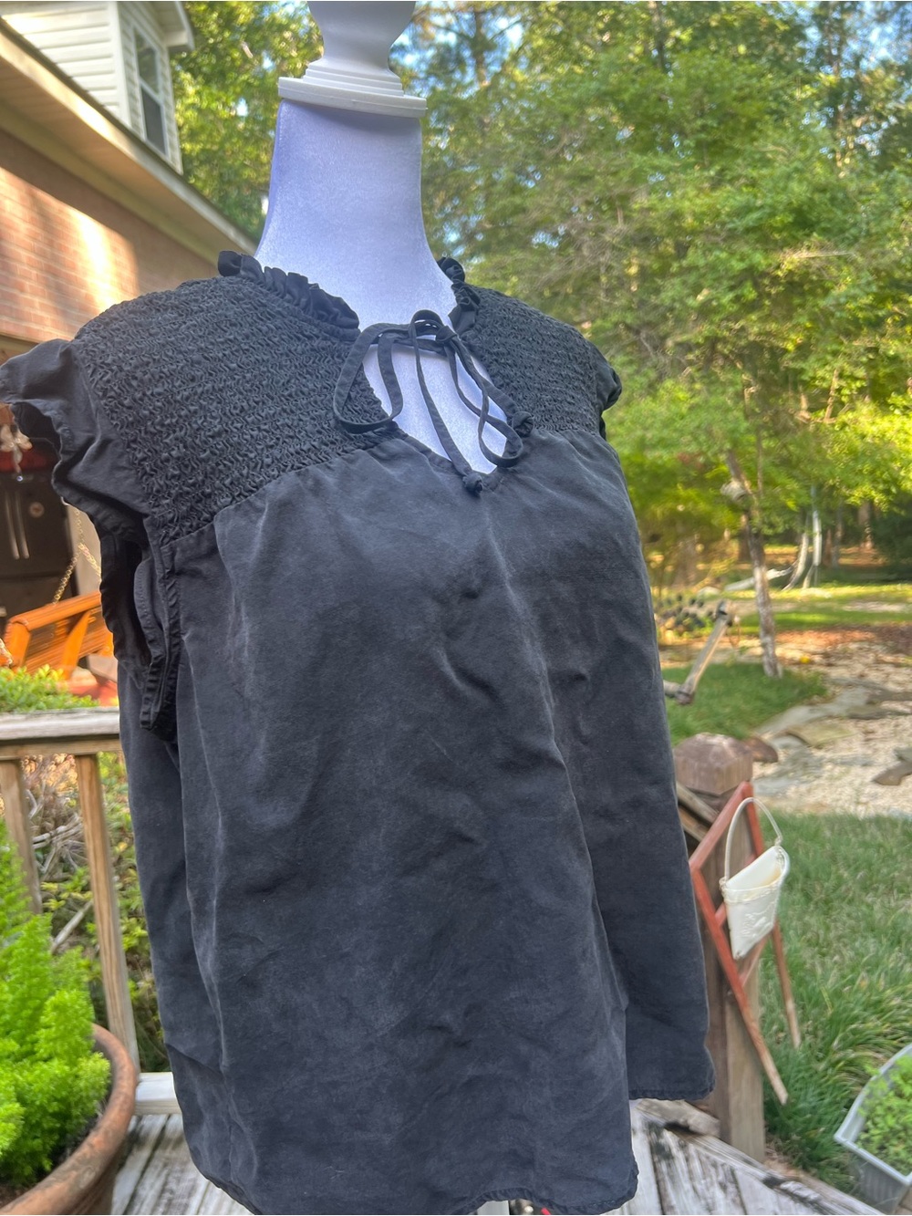 Cloth & Stone Black Washed Smocked Ruffle Tie Neck Top Size L